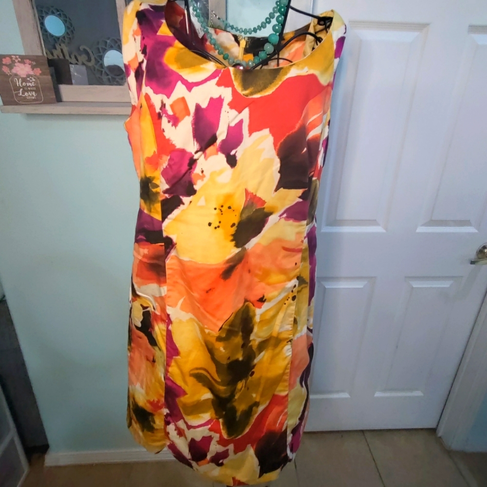 Women's floral midi dress